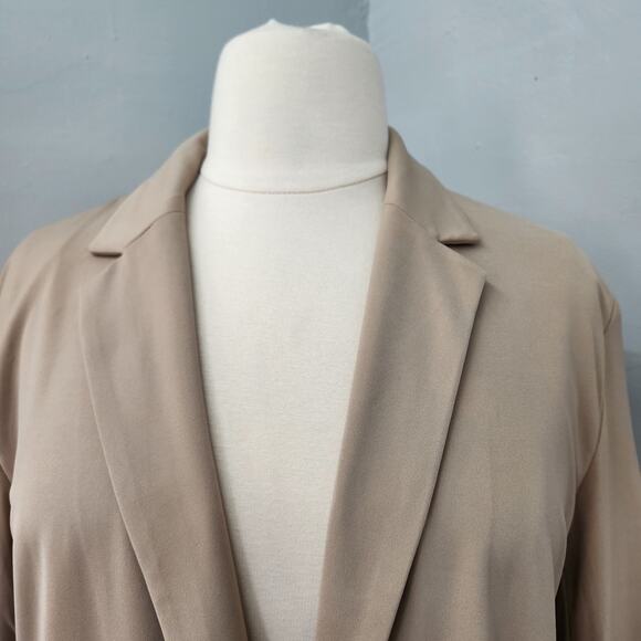 Lou & Grey Notched Lapel Long Sleeve One Button Blazer Camel Size Large - Picture 2 of 10